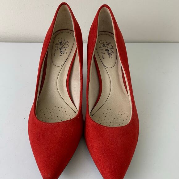 Life Stride Size 10M Pointed Toe Faux Suede Comfort Pumps Red Heels Holiday - Picture 3 of 13